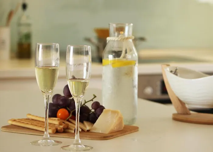 Ema Near * מאקרסקה