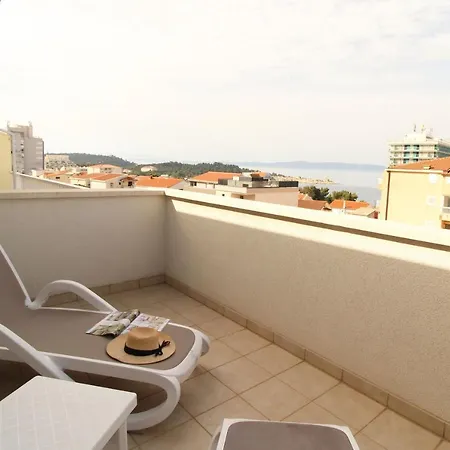 Ema Near Beach Makarska