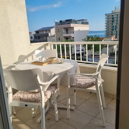 Ema Near Beach Apartament