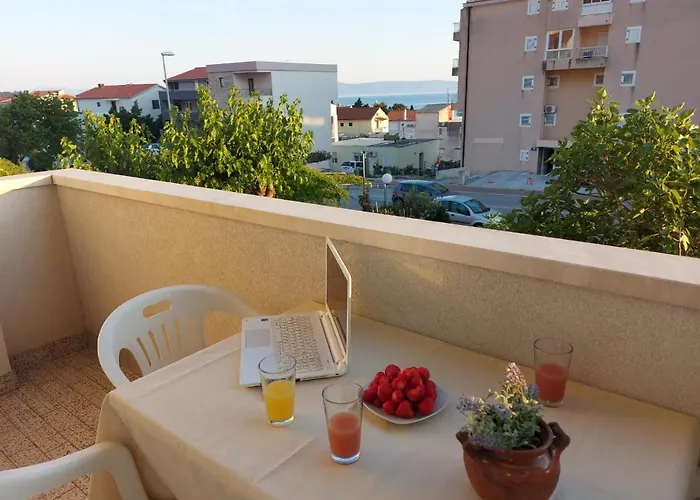 Apartman Ema Near Makarska