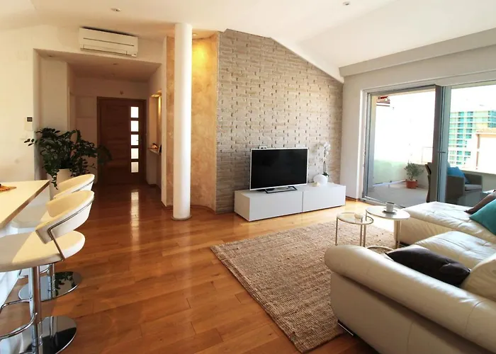 Ema Near Διαμέρισμα