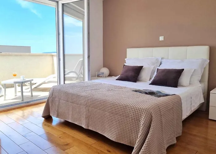 Apartman Ema Near Makarska